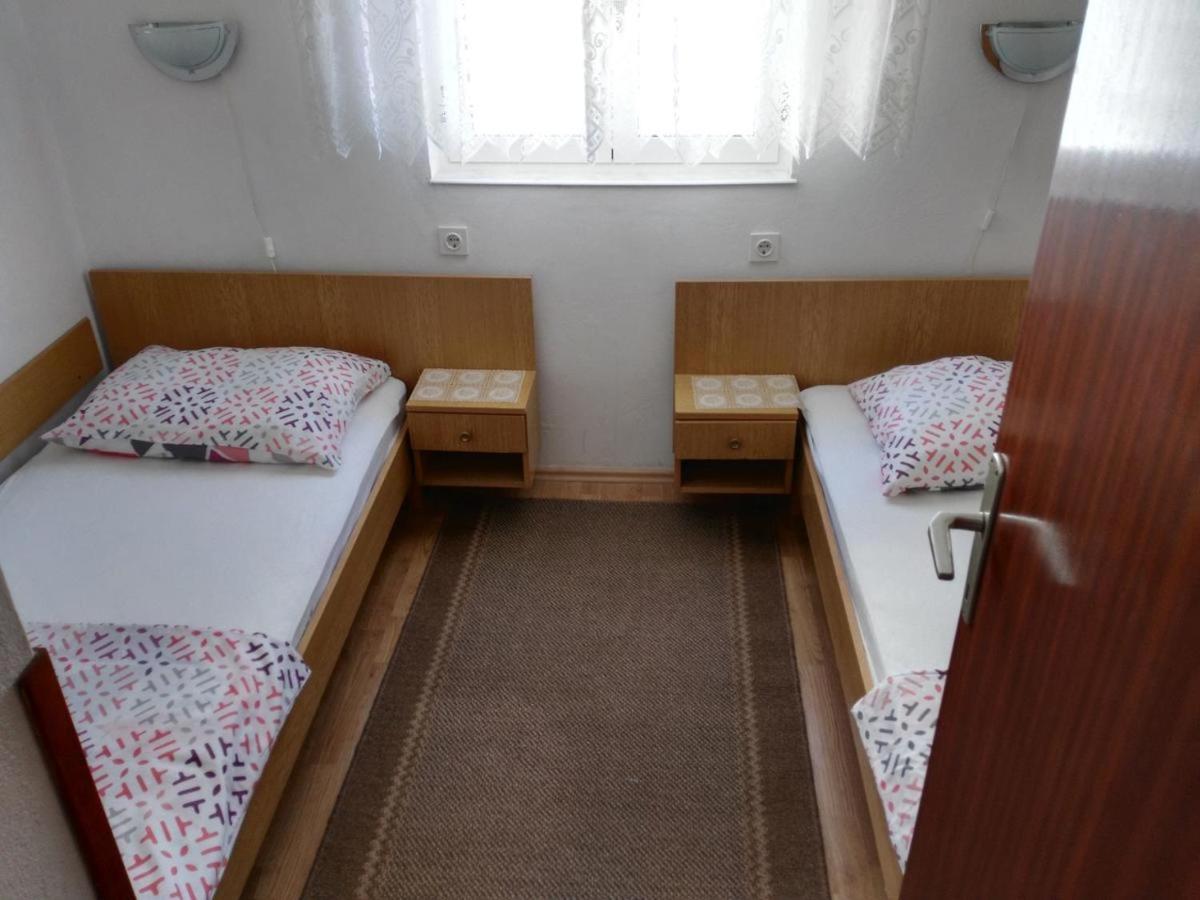 Apartmani Karuza Новалья Экстерьер фото